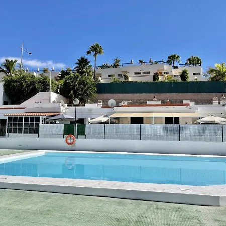 Apartment Homeforguest Amplio Con Piscina Y Terraza En