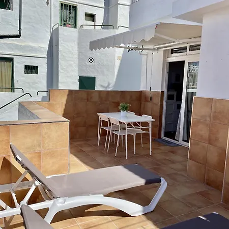 Apartment Homeforguest Amplio Con Piscina Y Terraza En