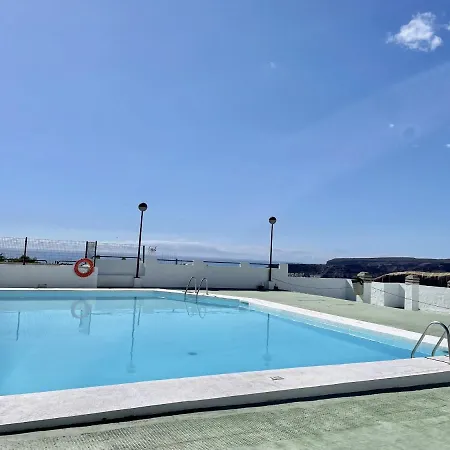 Homeforguest Amplio Con Piscina Y Terraza En *