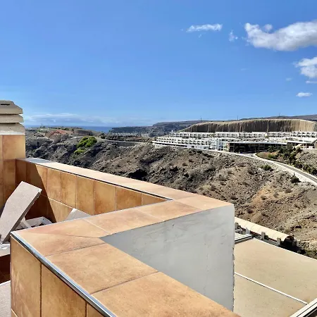 Homeforguest Amplio Con Piscina Y Terraza En Apartamento
